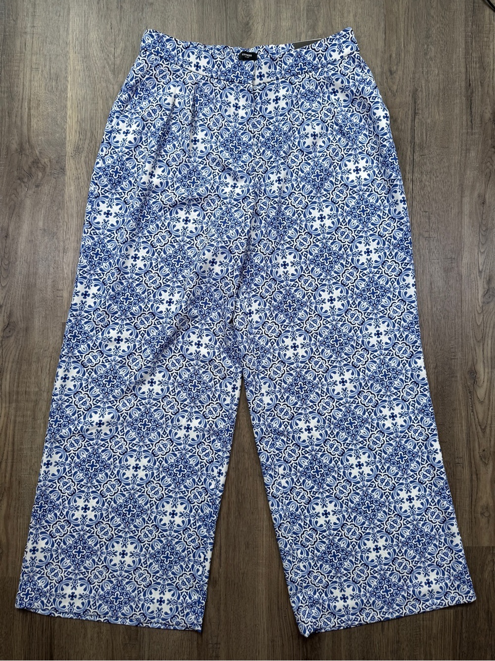 Express Stylist High Rise Wide Leg Pants Blue White Print Sz M NWT